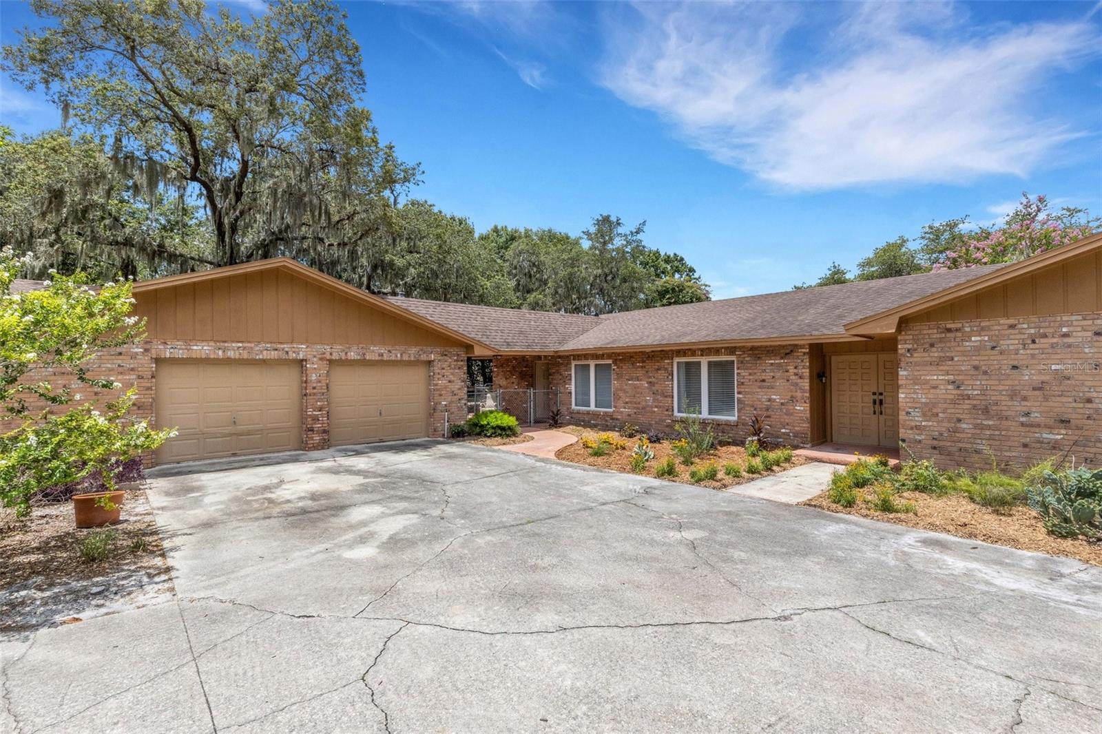 6819 BROKEN ARROW TRL S