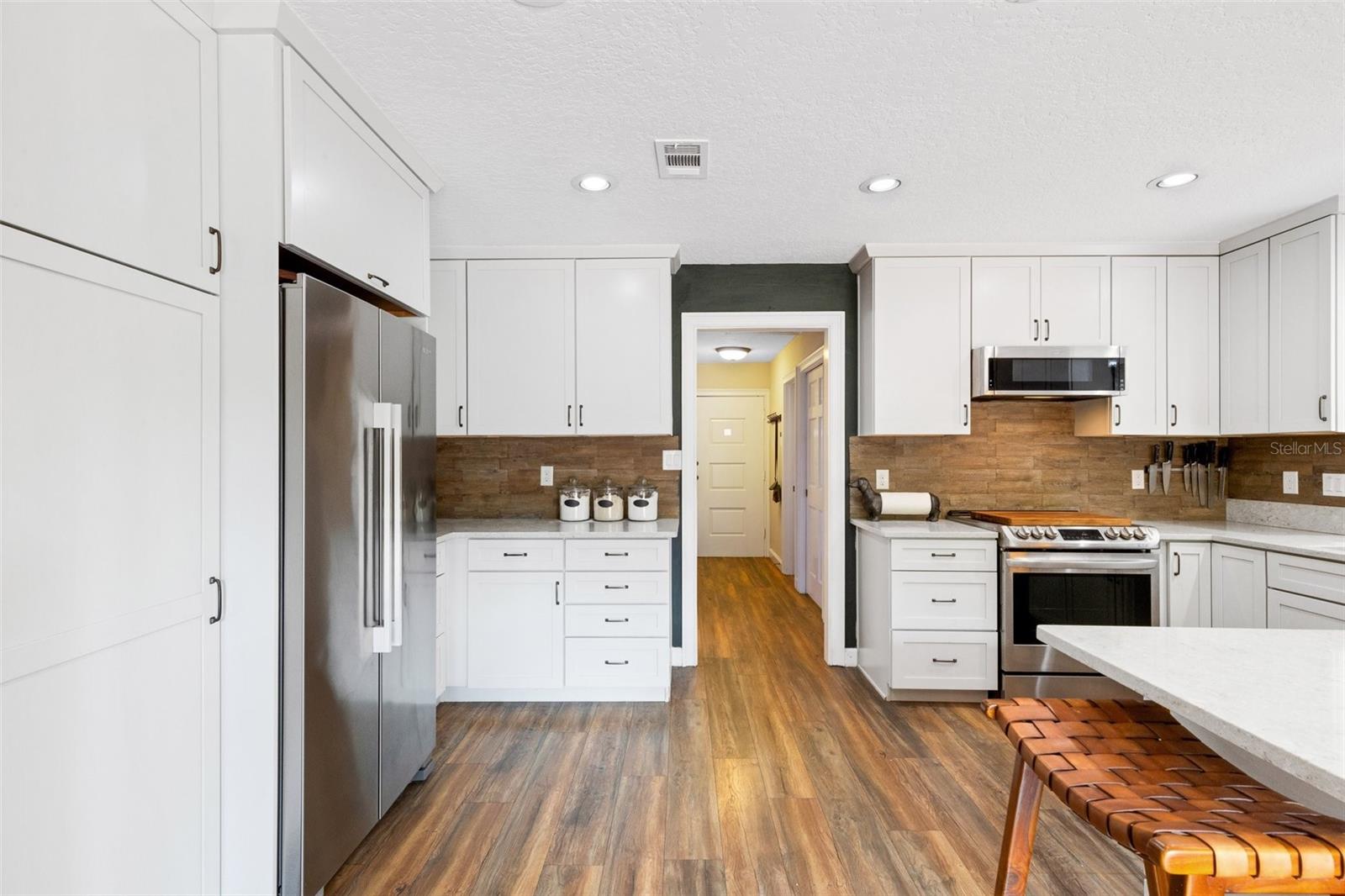 6819 BROKEN ARROW TRL S