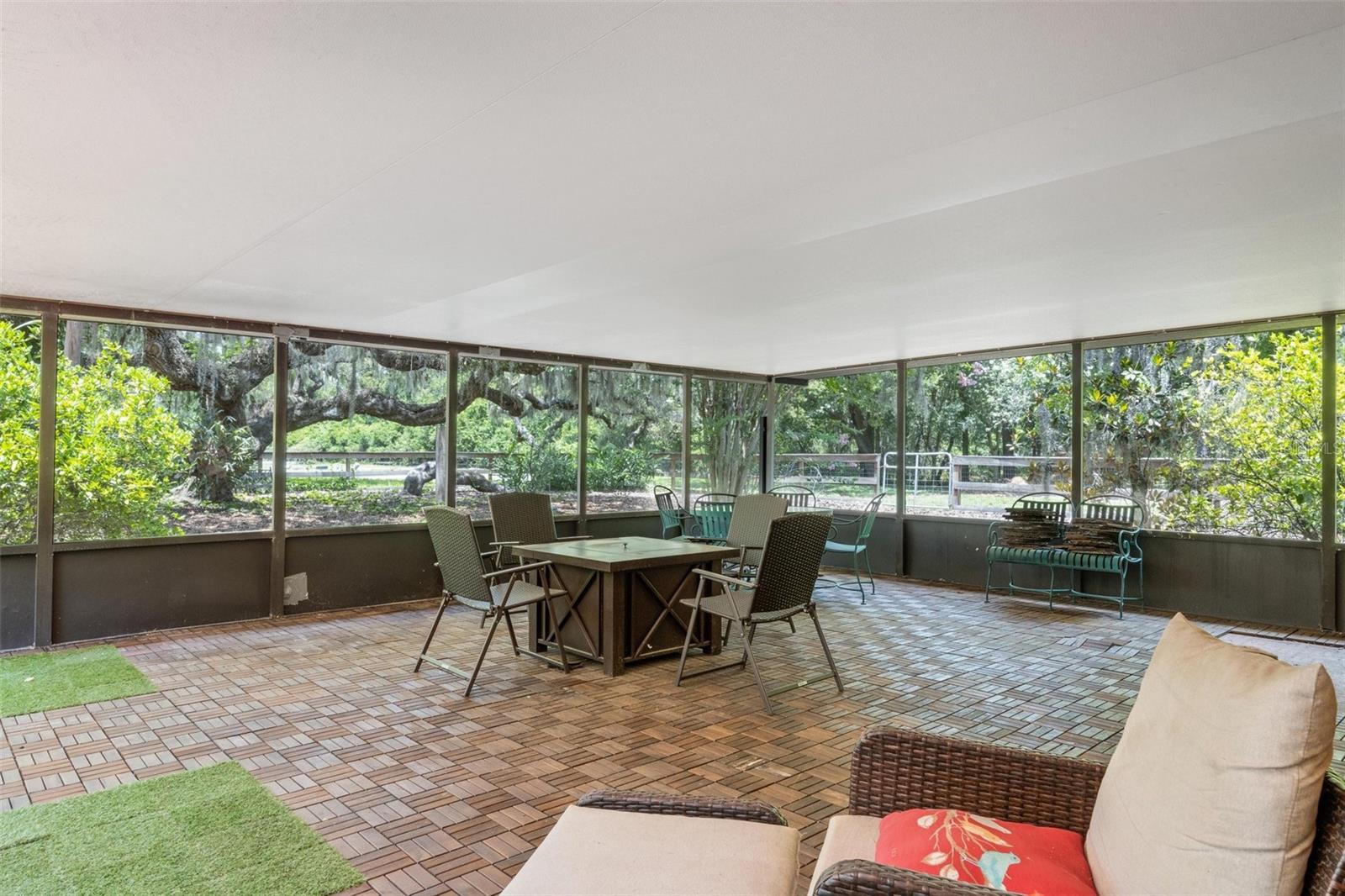 6819 BROKEN ARROW TRL S