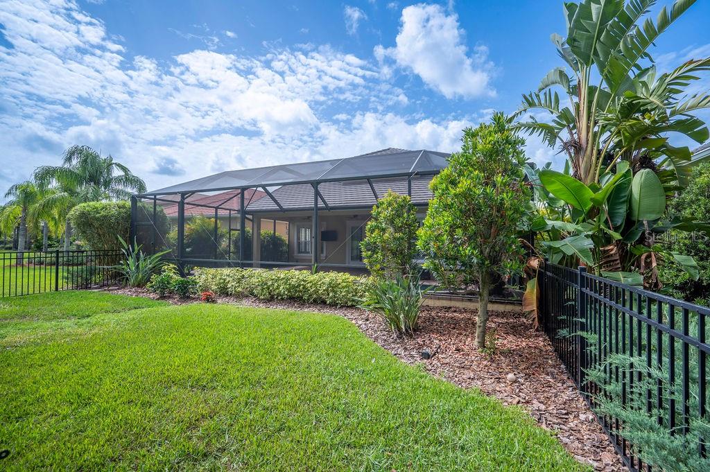 1739 LAUREL GLEN PL