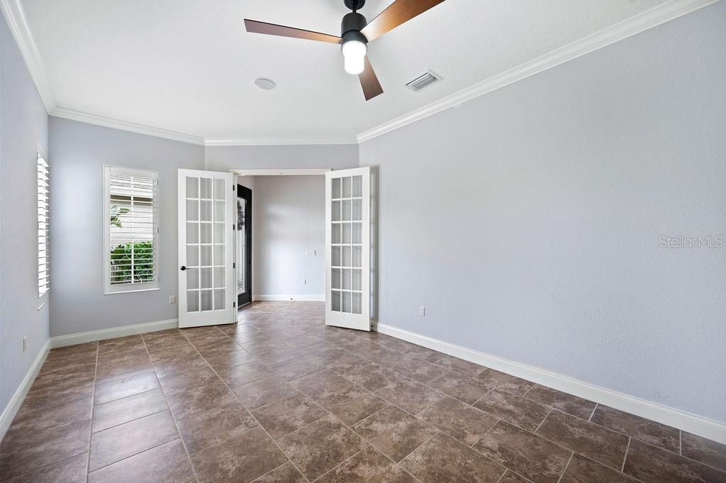 1739 LAUREL GLEN PL