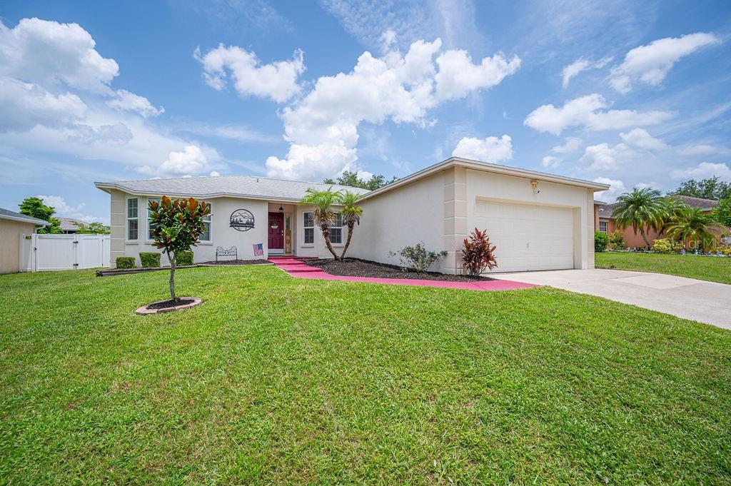 1420 MEADOWS POND DR