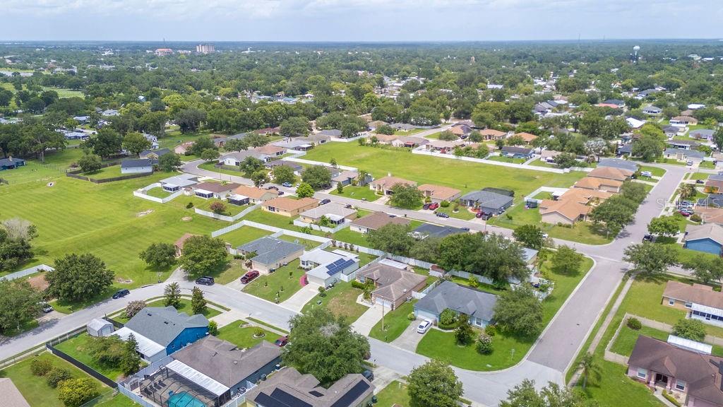 1420 MEADOWS POND DR