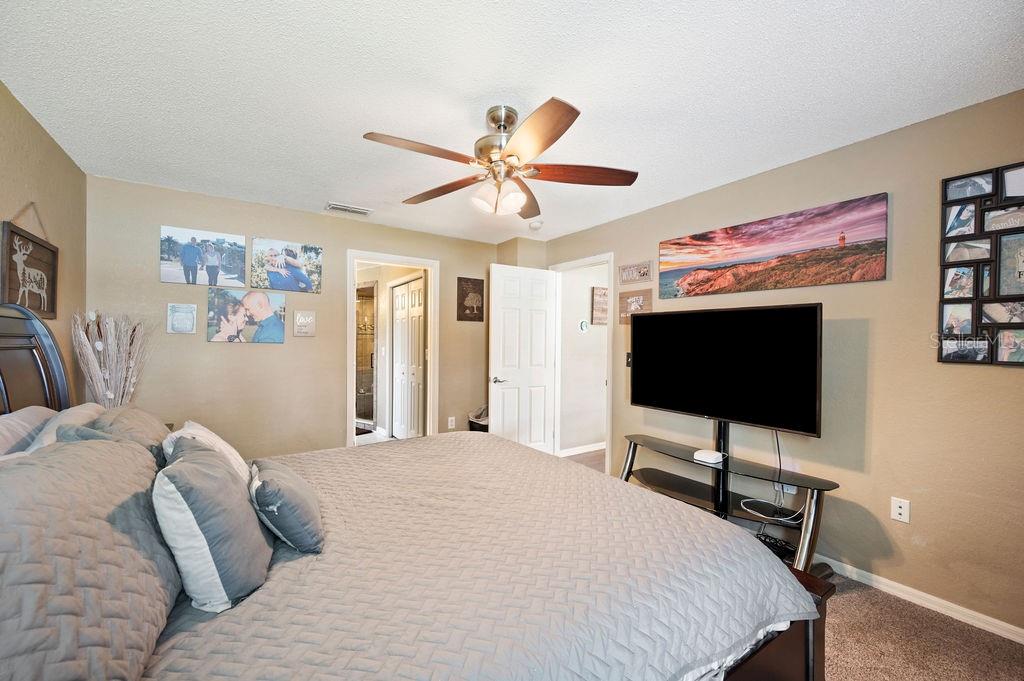 1420 MEADOWS POND DR