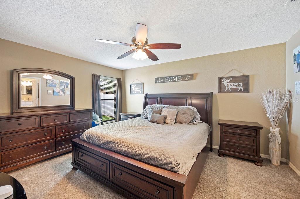 1420 MEADOWS POND DR