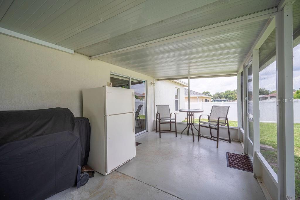 1420 MEADOWS POND DR