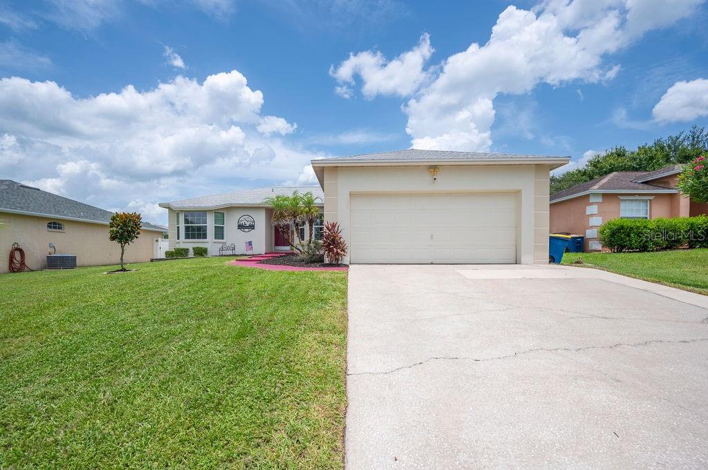 1420 MEADOWS POND DR