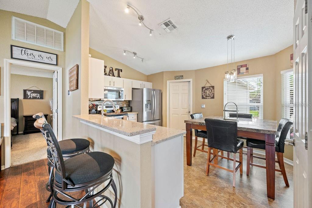 1420 MEADOWS POND DR