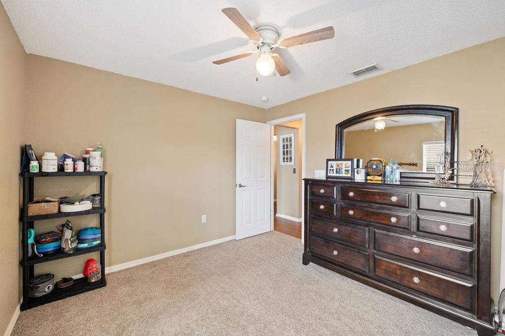 1420 MEADOWS POND DR