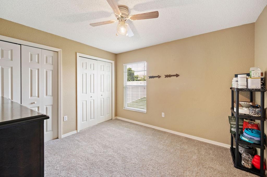 1420 MEADOWS POND DR