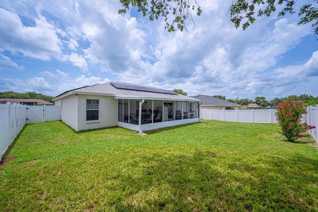 1420 MEADOWS POND DR