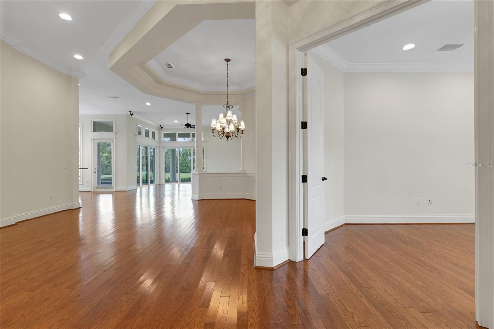 2633 BELLERIVE DR