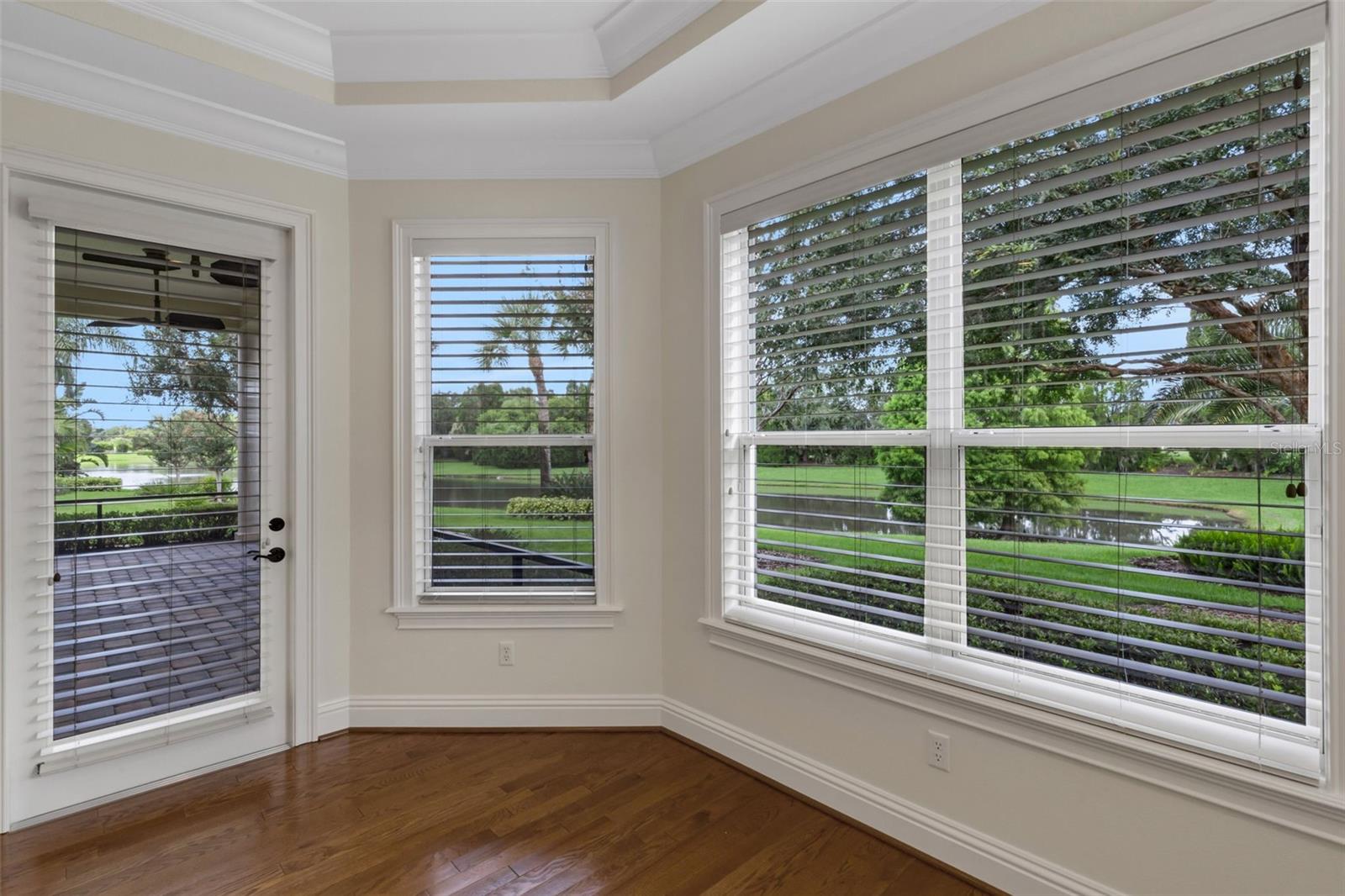 2633 BELLERIVE DR