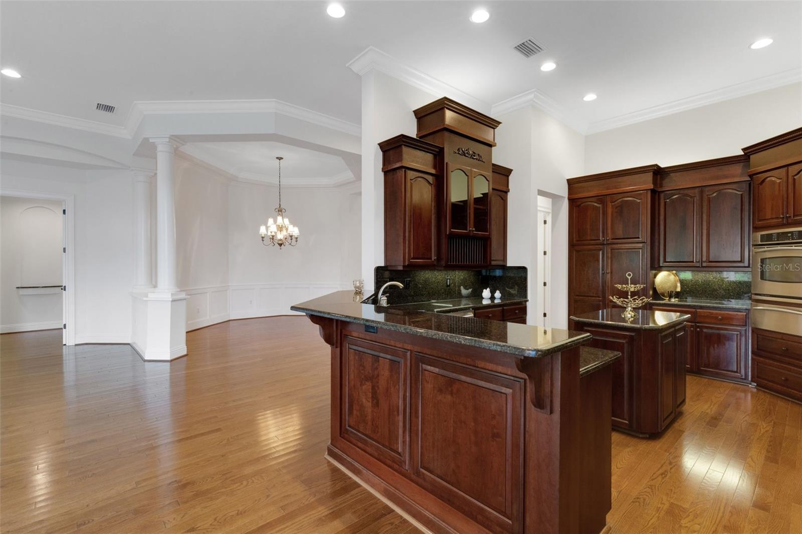 2633 BELLERIVE DR