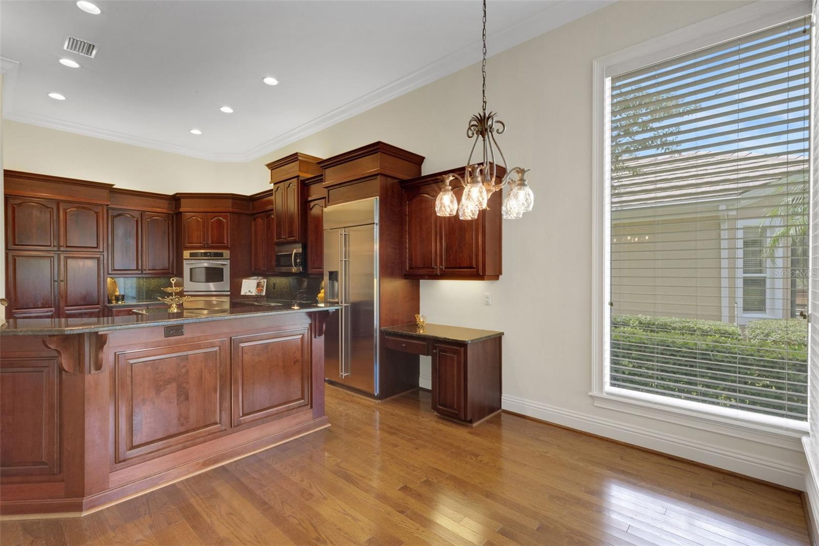 2633 BELLERIVE DR