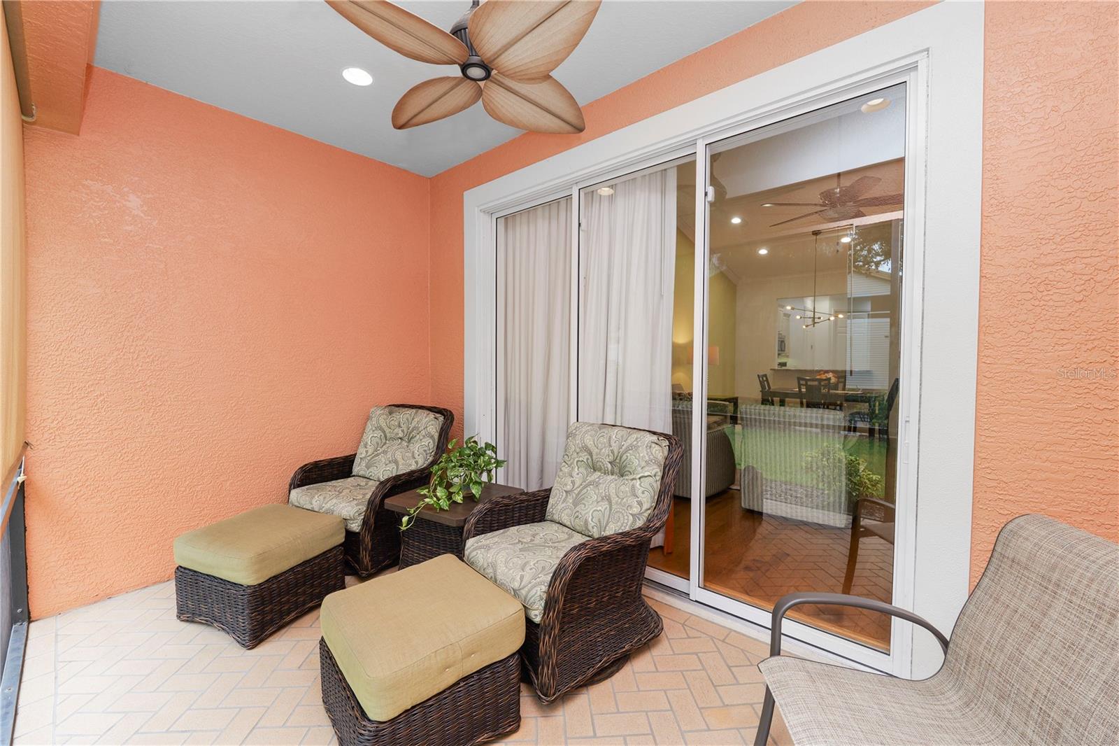 2979 MISSION LAKES DR #12