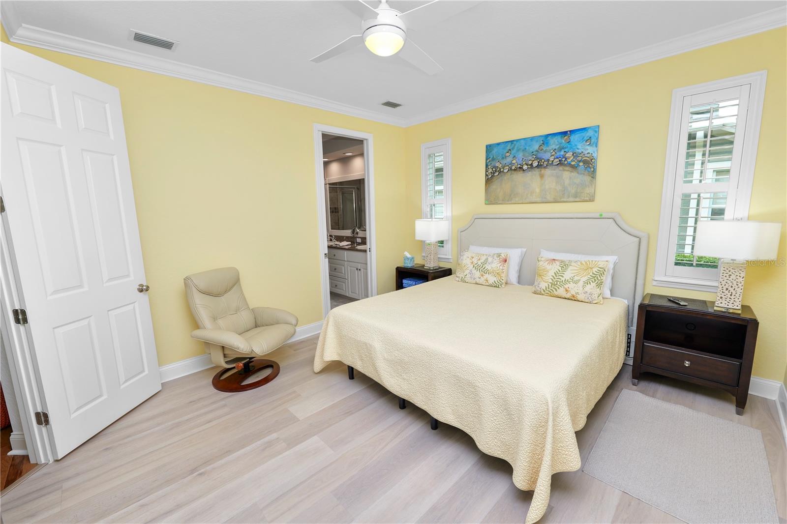 2979 MISSION LAKES DR #12