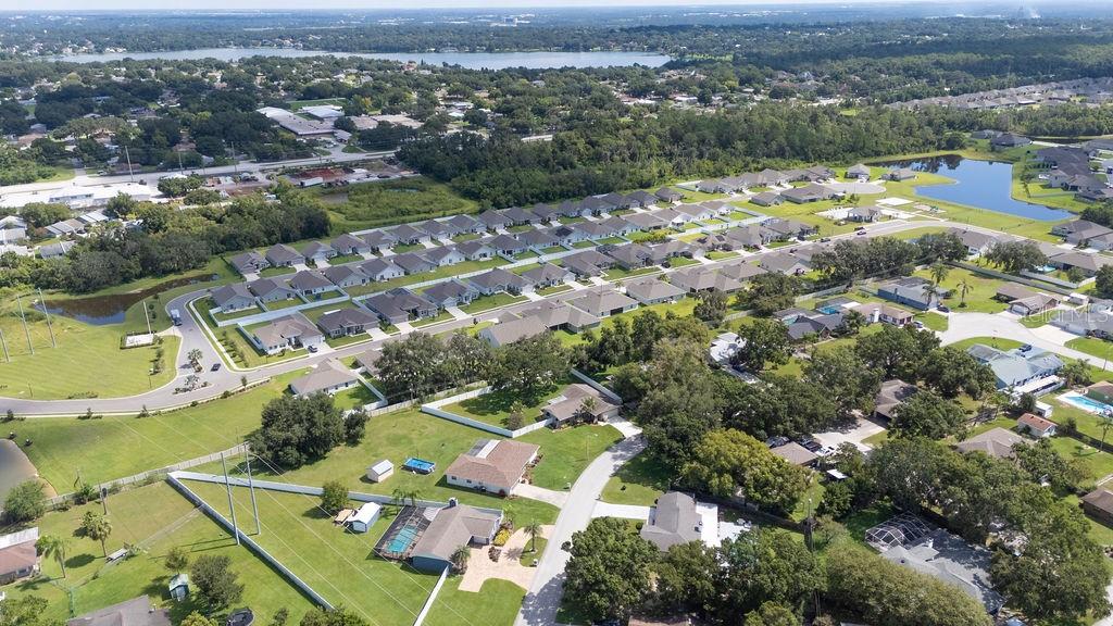 1040 SHADOWBROOK DR N