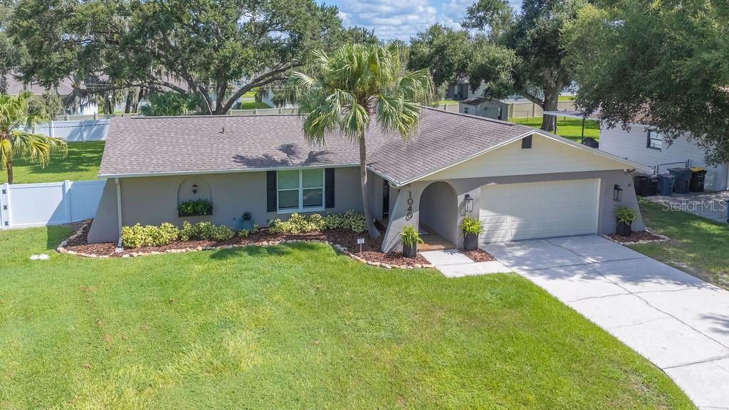 1040 SHADOWBROOK DR N