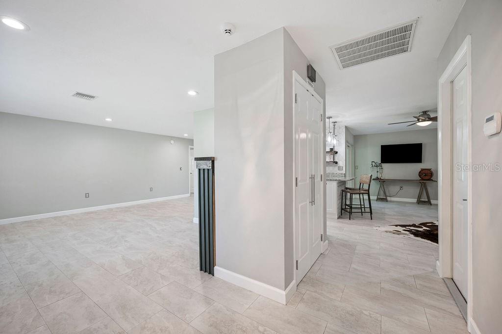 1040 SHADOWBROOK DR N