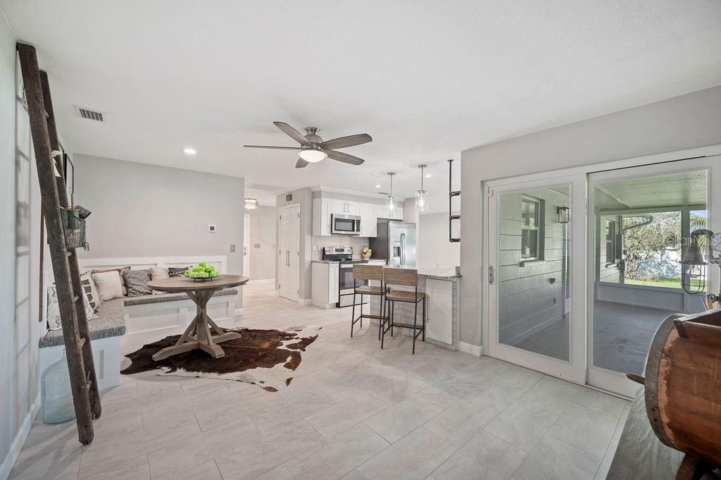 1040 SHADOWBROOK DR N