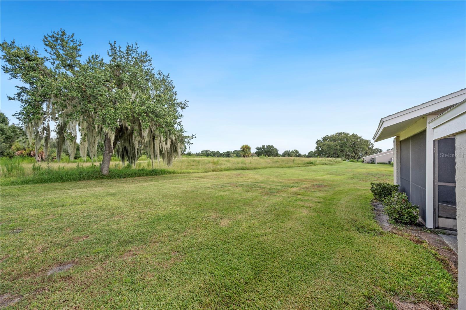 5225 IMPERIAL LAKES BLVD #29