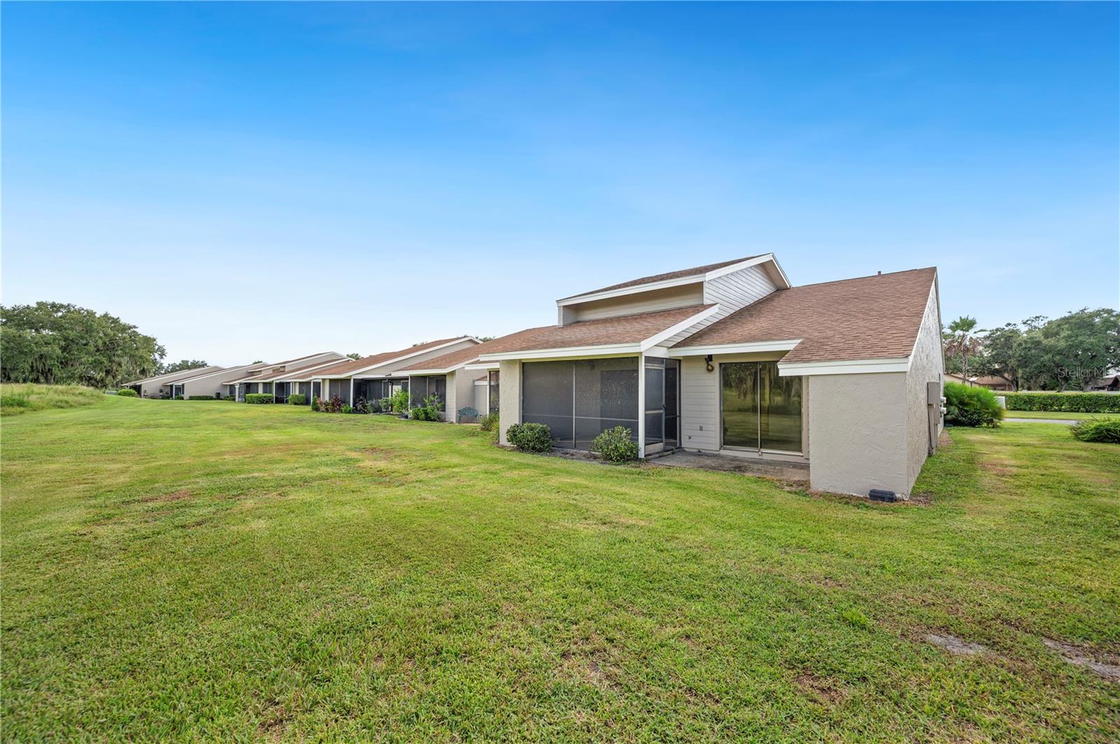 5225 IMPERIAL LAKES BLVD #29