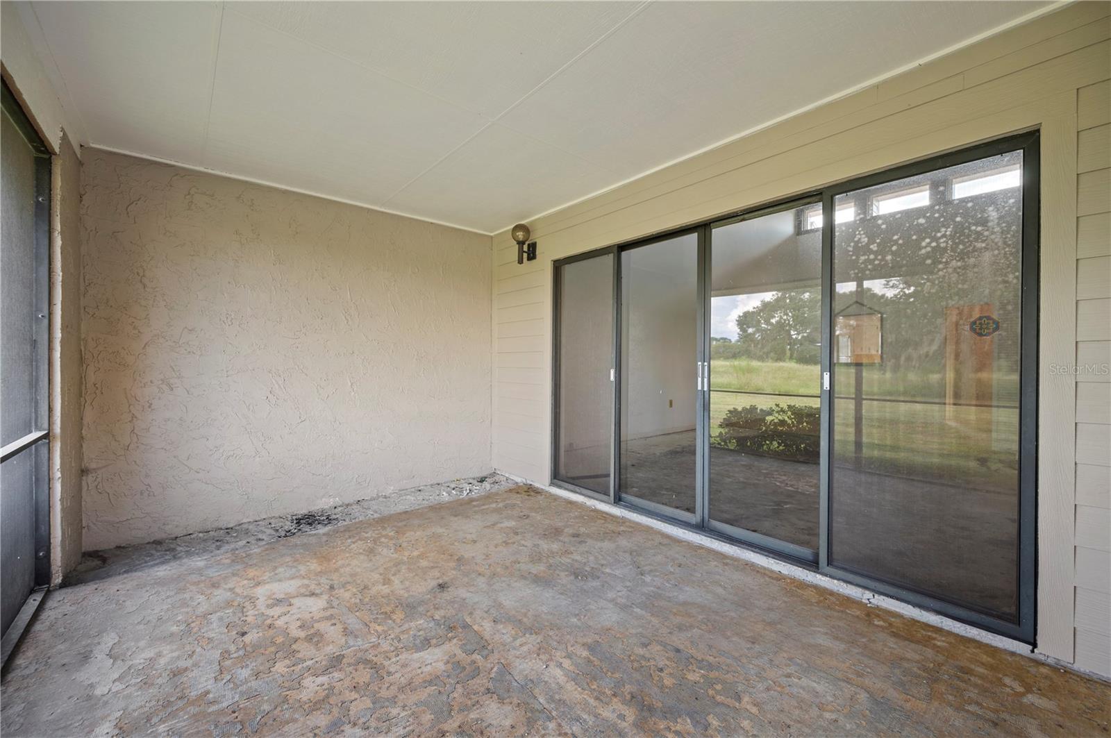 5225 IMPERIAL LAKES BLVD #29