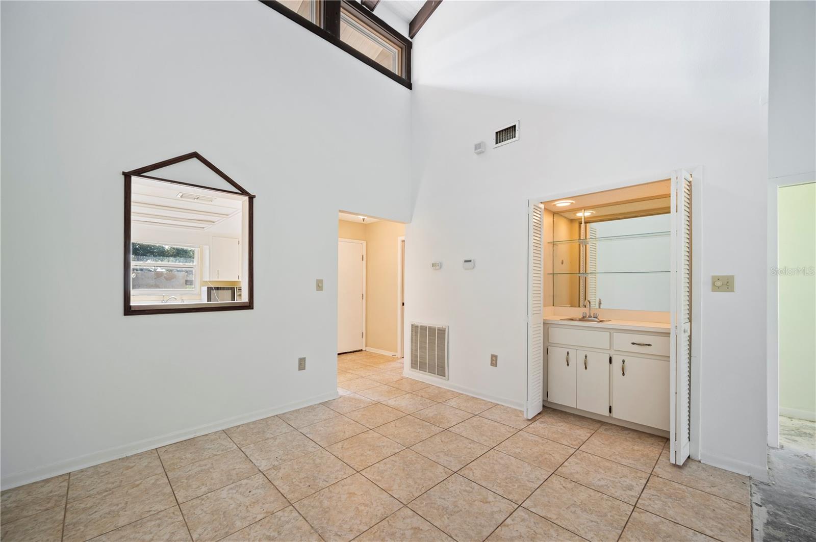 5225 IMPERIAL LAKES BLVD #29