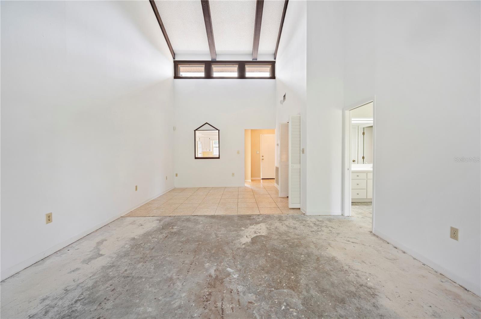 5225 IMPERIAL LAKES BLVD #29