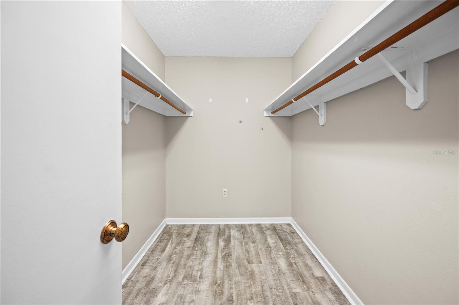 5225 IMPERIAL LAKES BLVD #56