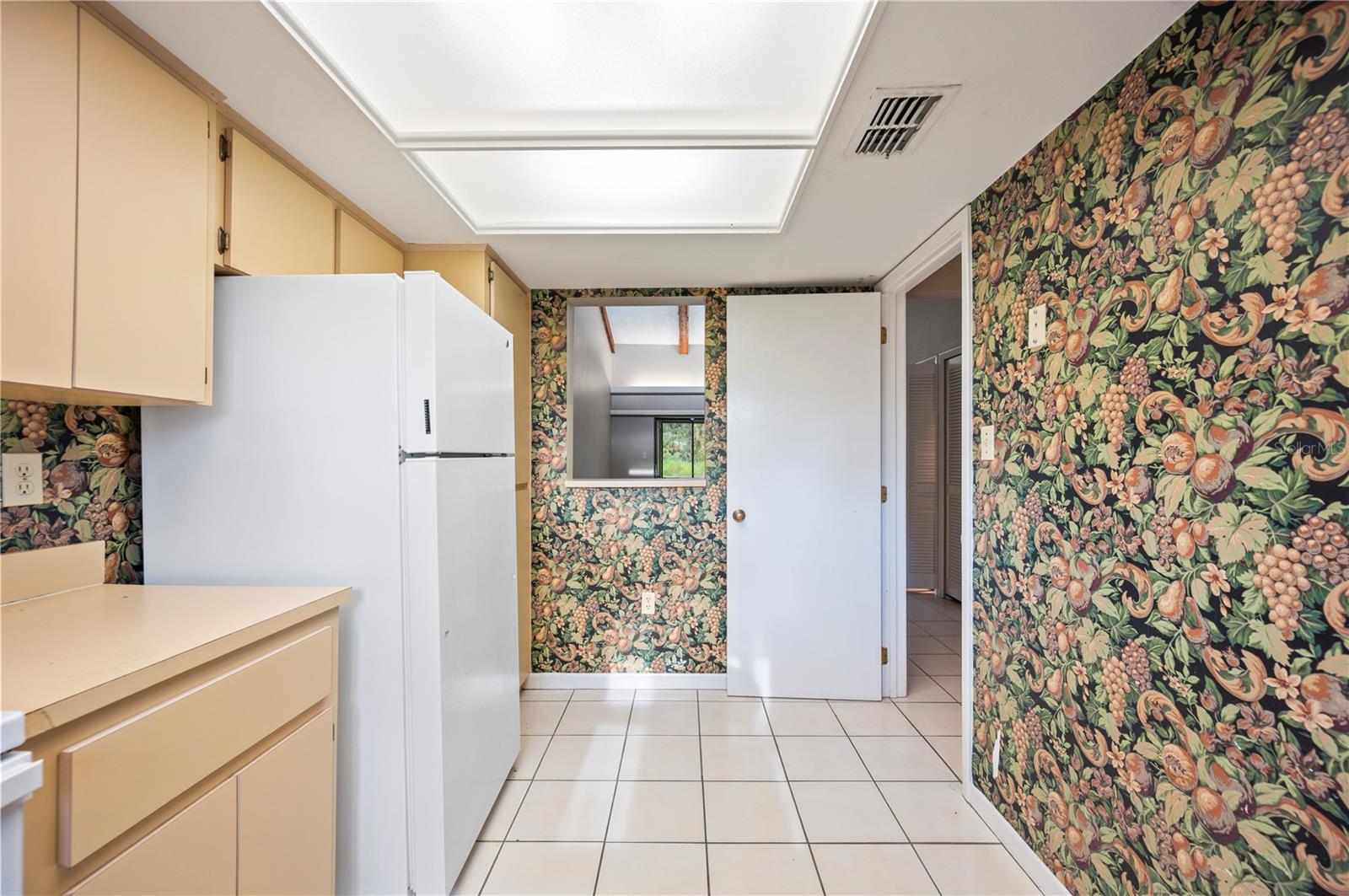 5225 IMPERIAL LAKES BLVD #56