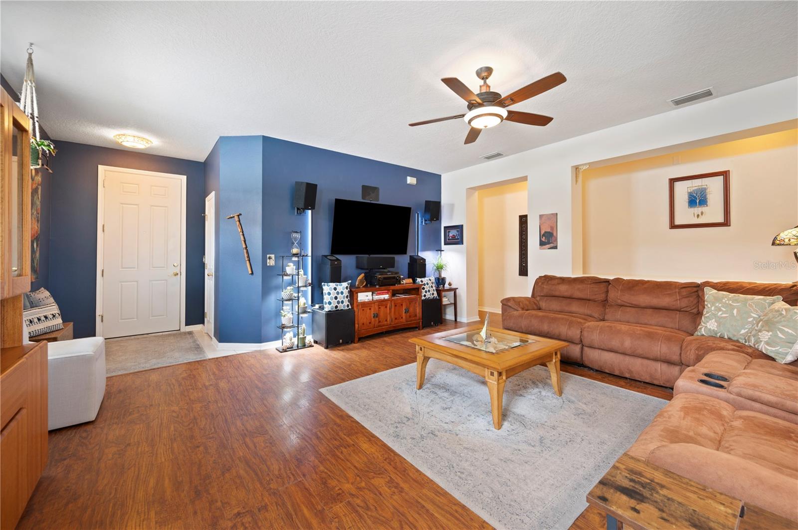 6973 LAKE EAGLEBROOKE DR