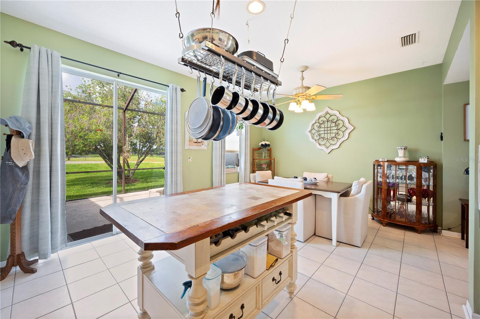 6973 LAKE EAGLEBROOKE DR