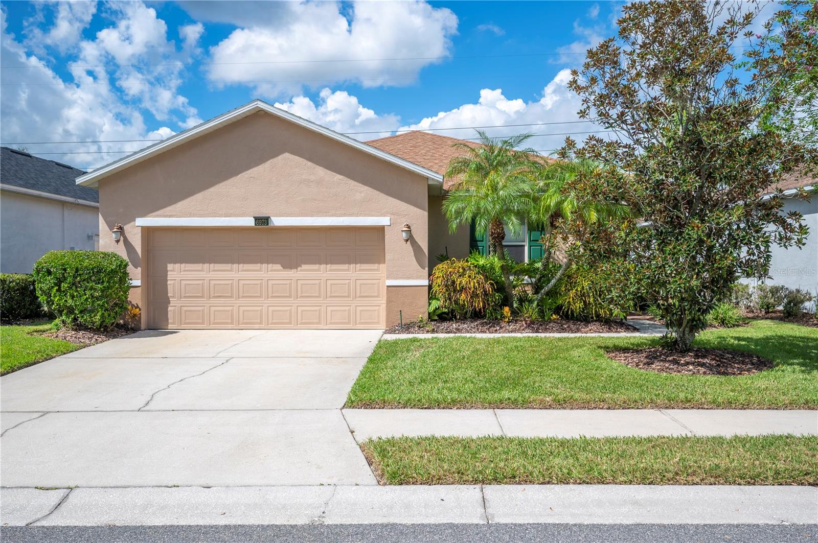 6973 LAKE EAGLEBROOKE DR