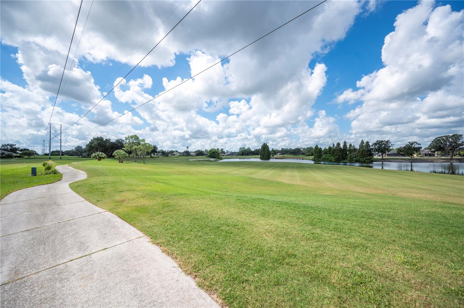 6973 LAKE EAGLEBROOKE DR