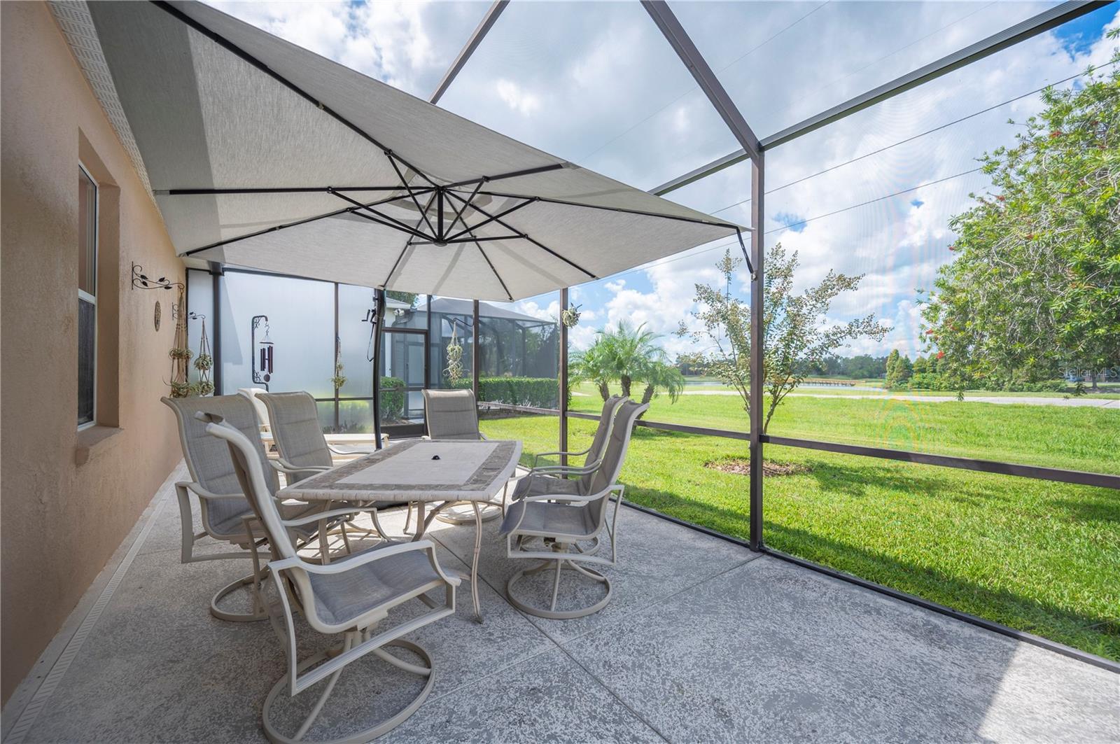 6973 LAKE EAGLEBROOKE DR