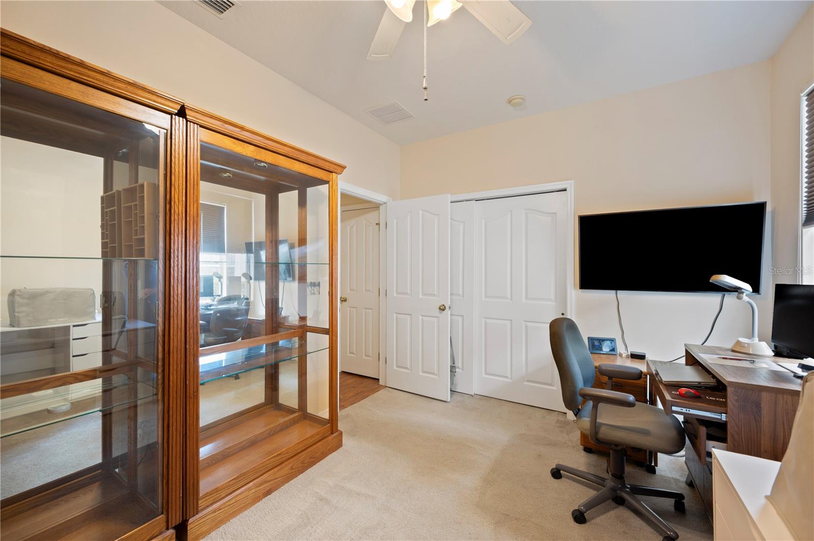 6973 LAKE EAGLEBROOKE DR