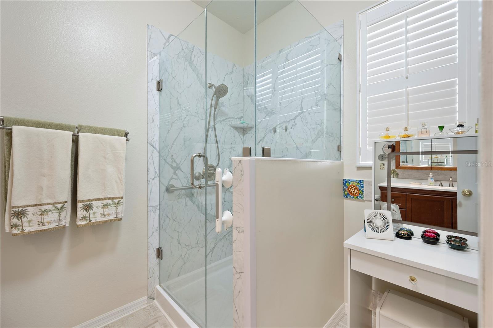 6973 LAKE EAGLEBROOKE DR