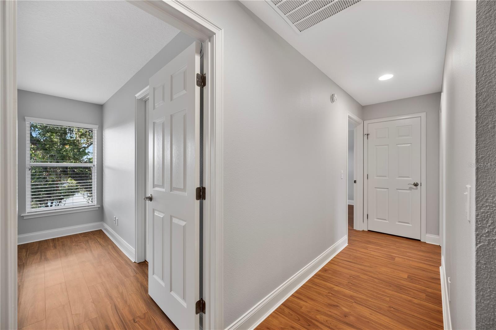 5789 LAKE VICTORIA DR