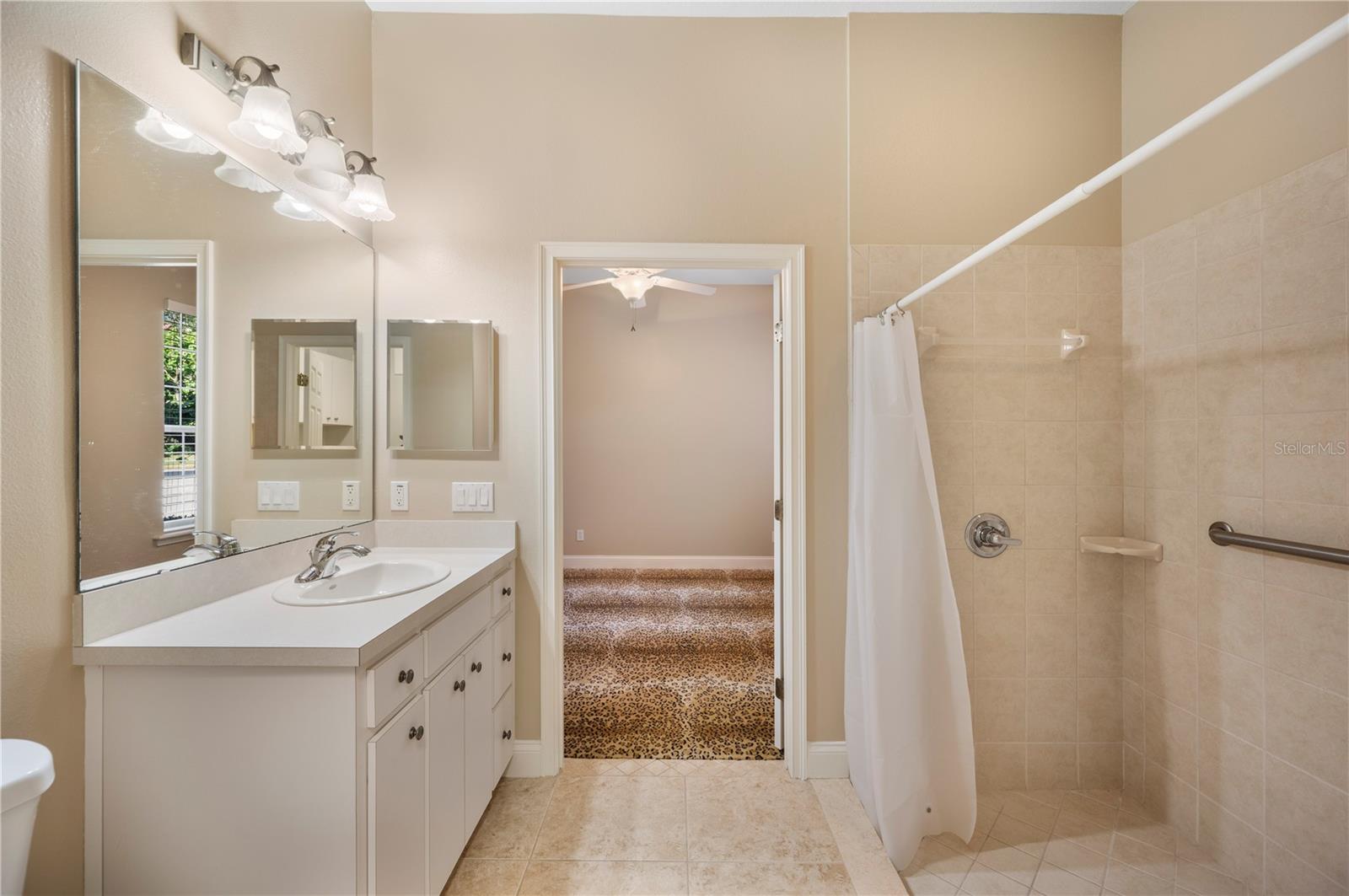 5789 LAKE VICTORIA DR