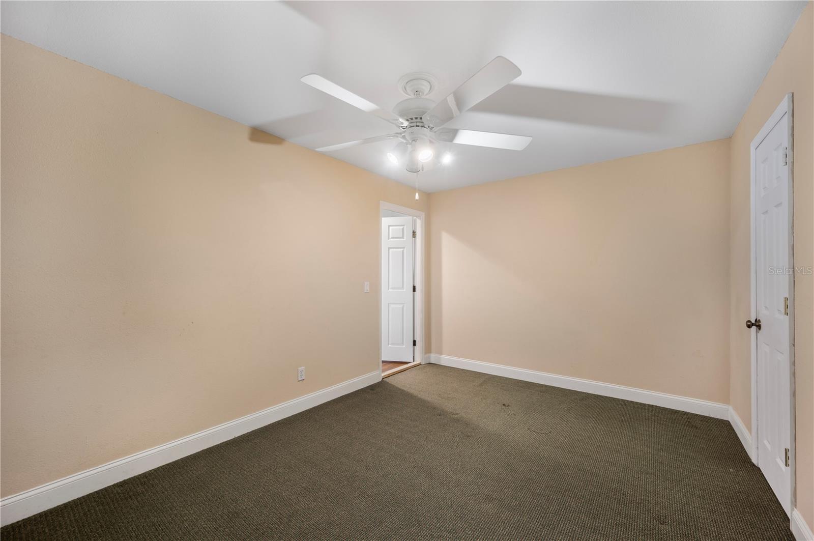 5789 LAKE VICTORIA DR