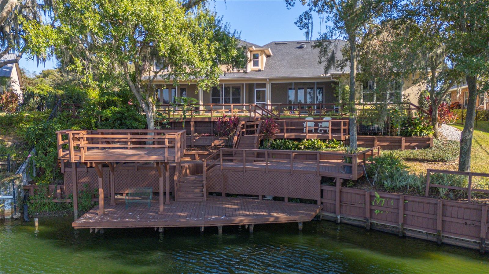 5789 LAKE VICTORIA DR