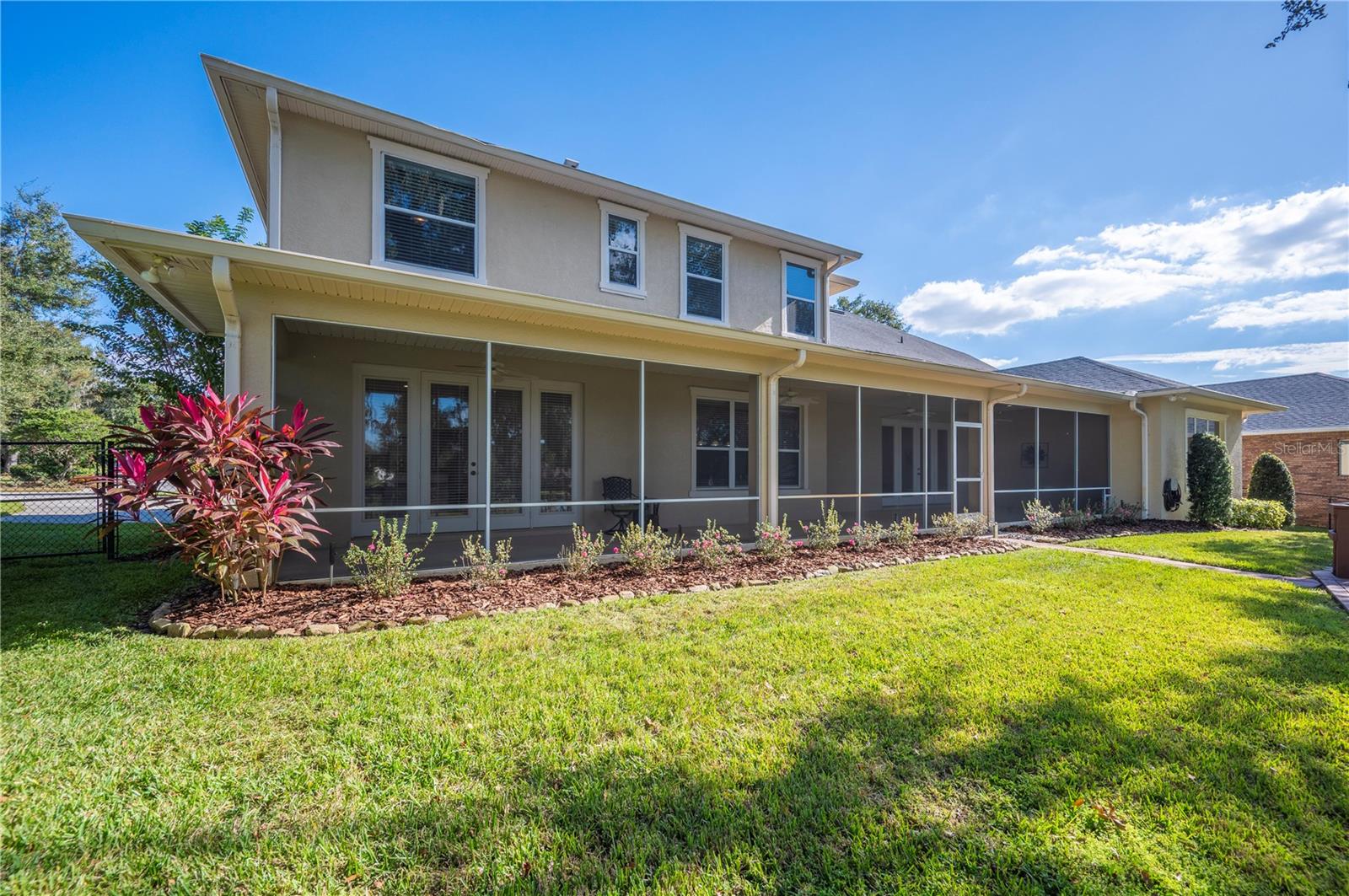 5789 LAKE VICTORIA DR