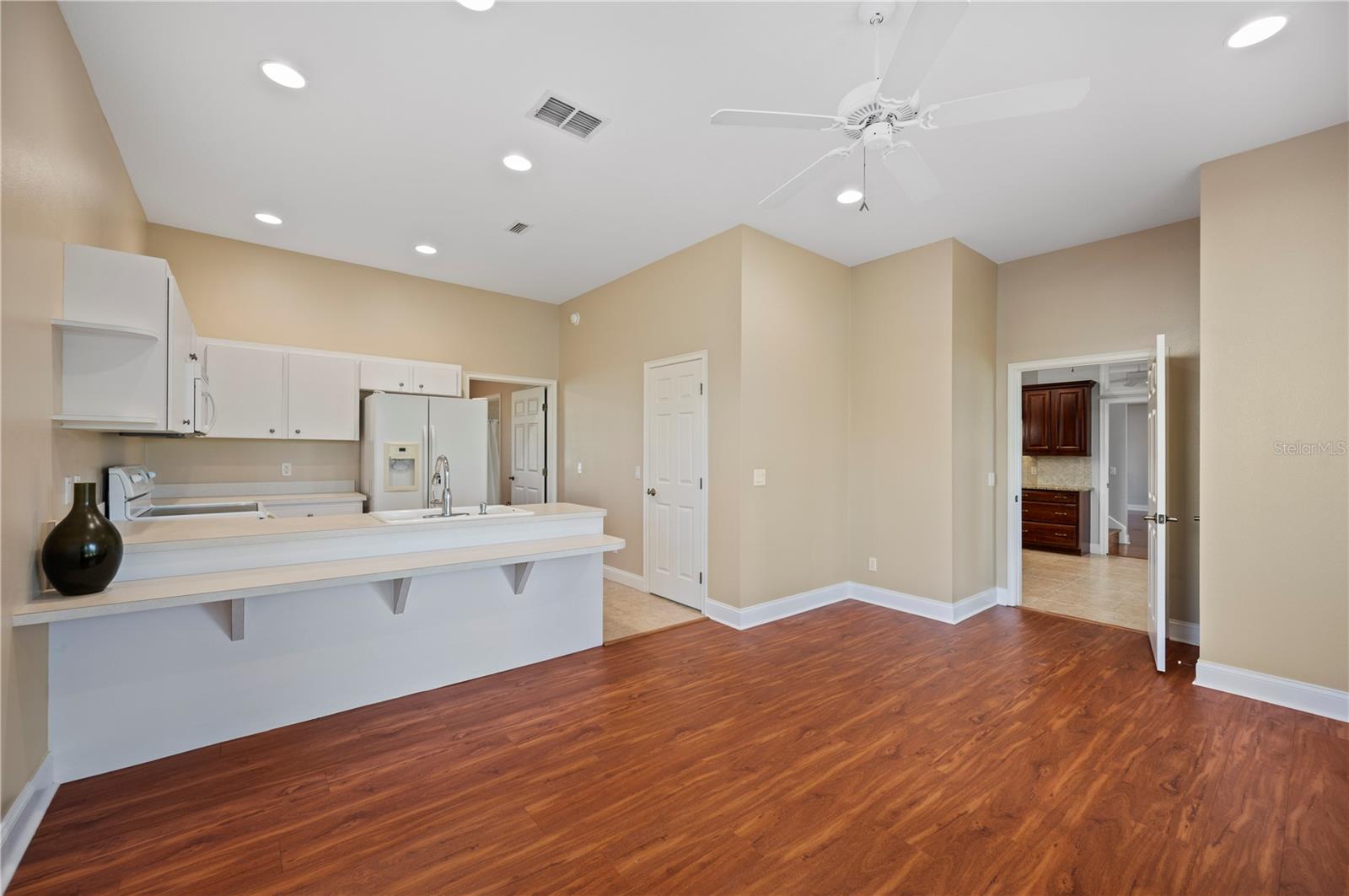 5789 LAKE VICTORIA DR