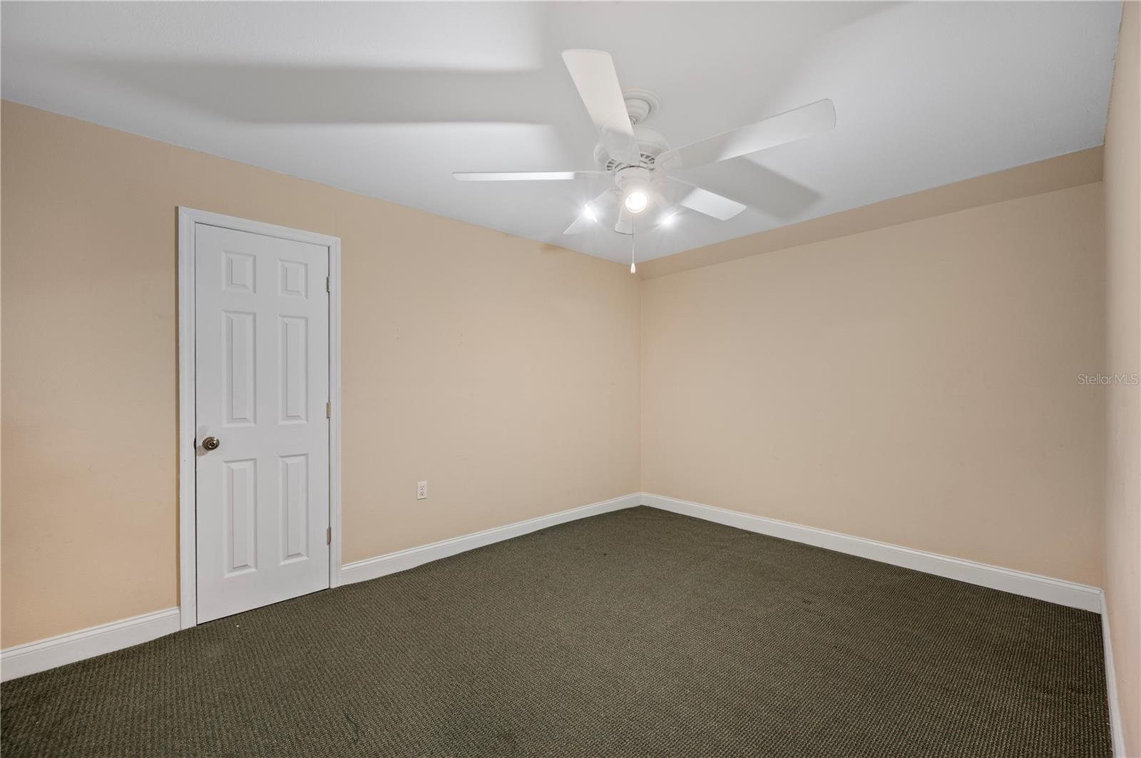 5789 LAKE VICTORIA DR