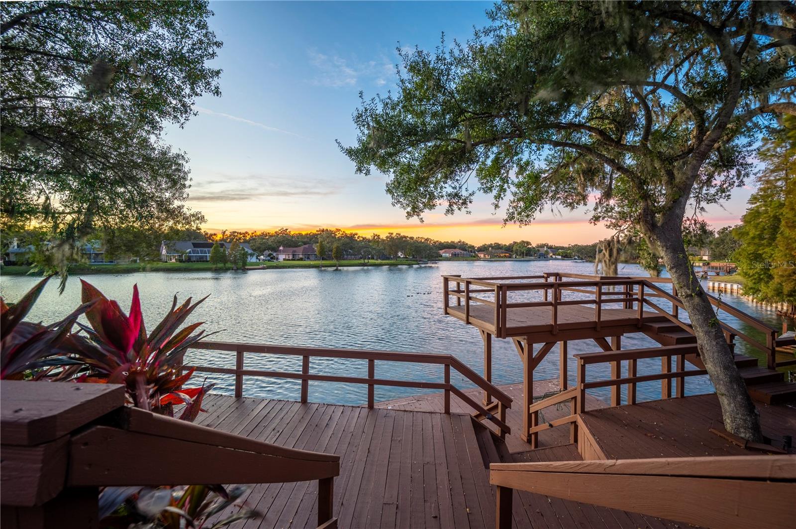 5789 LAKE VICTORIA DR