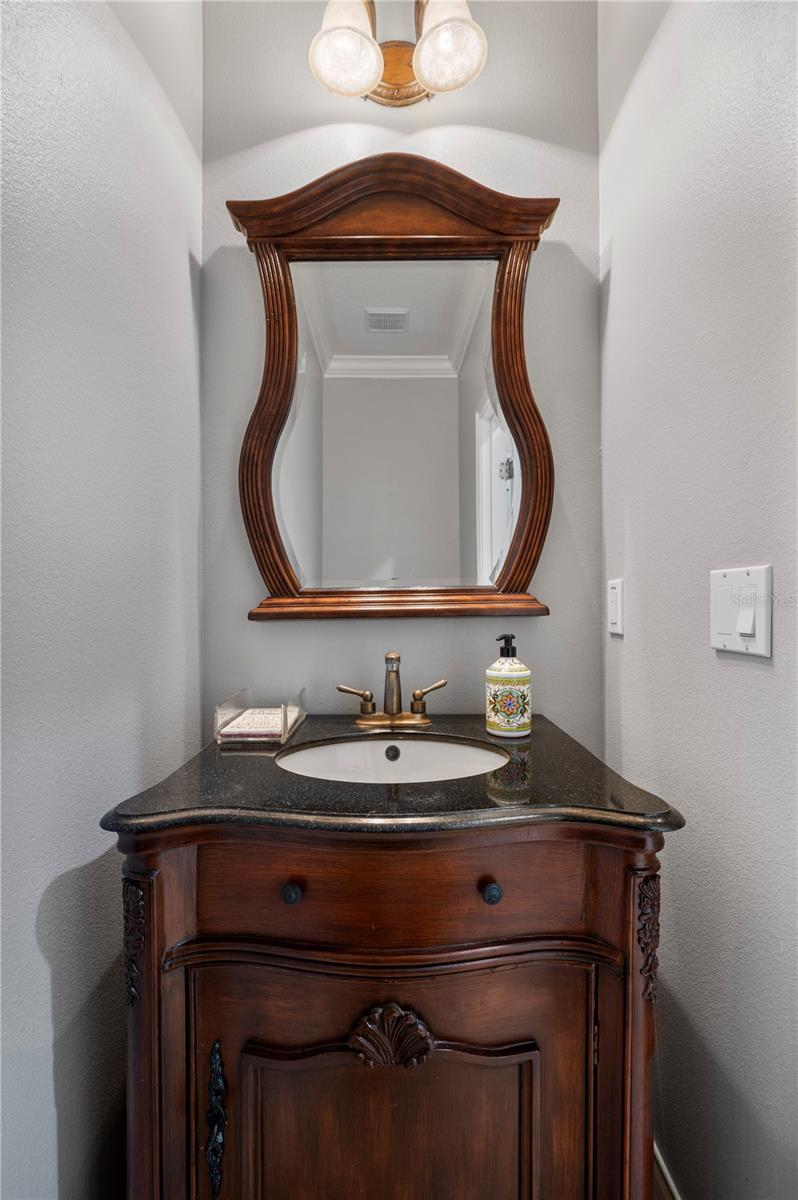 5789 LAKE VICTORIA DR