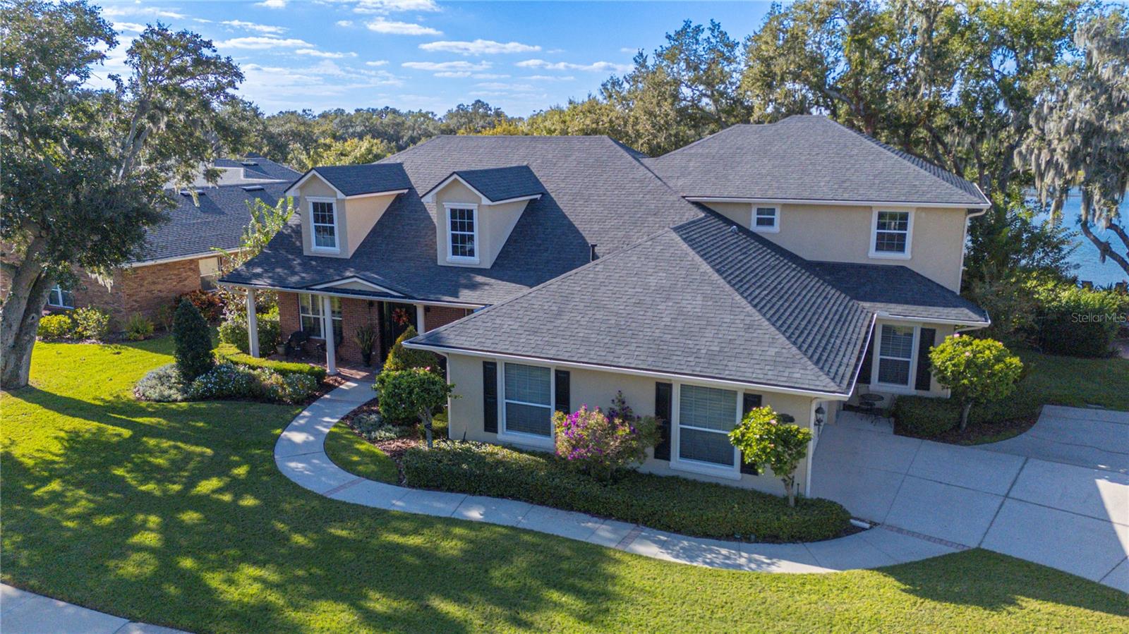 5789 LAKE VICTORIA DR