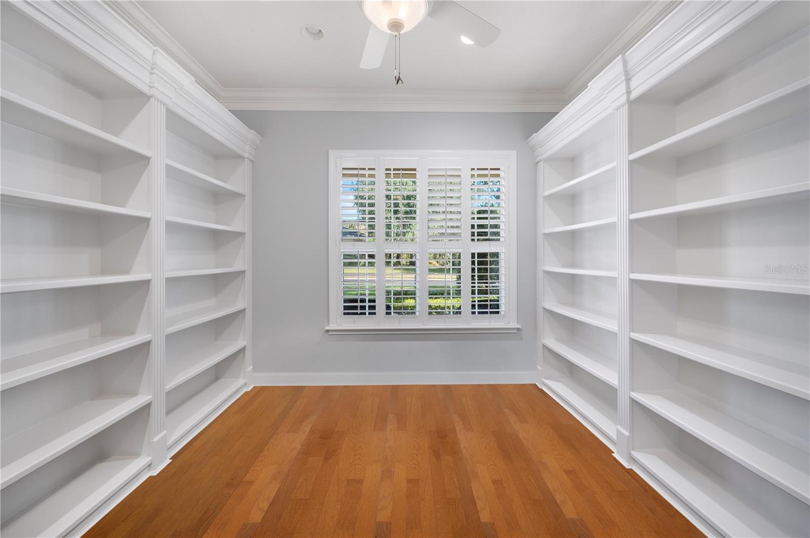 5789 LAKE VICTORIA DR